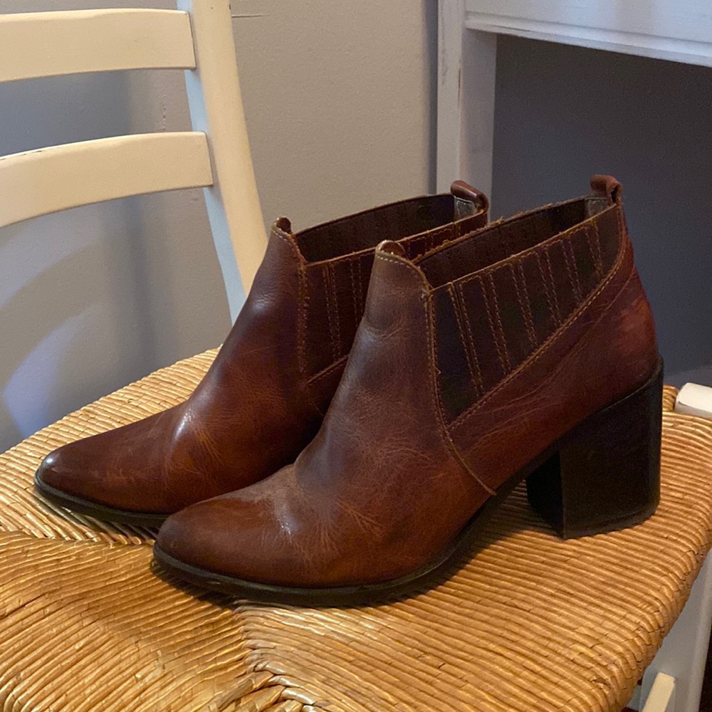 Steve Madden Western Ankle Boots